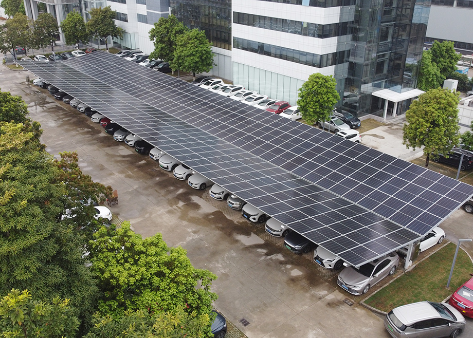 防水防曬還能充電！這個(gè)“光伏+車(chē)棚”絕了！