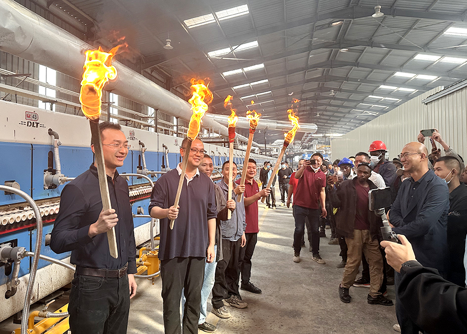 肯尼亞第一條全拋釉生產線，特福造！